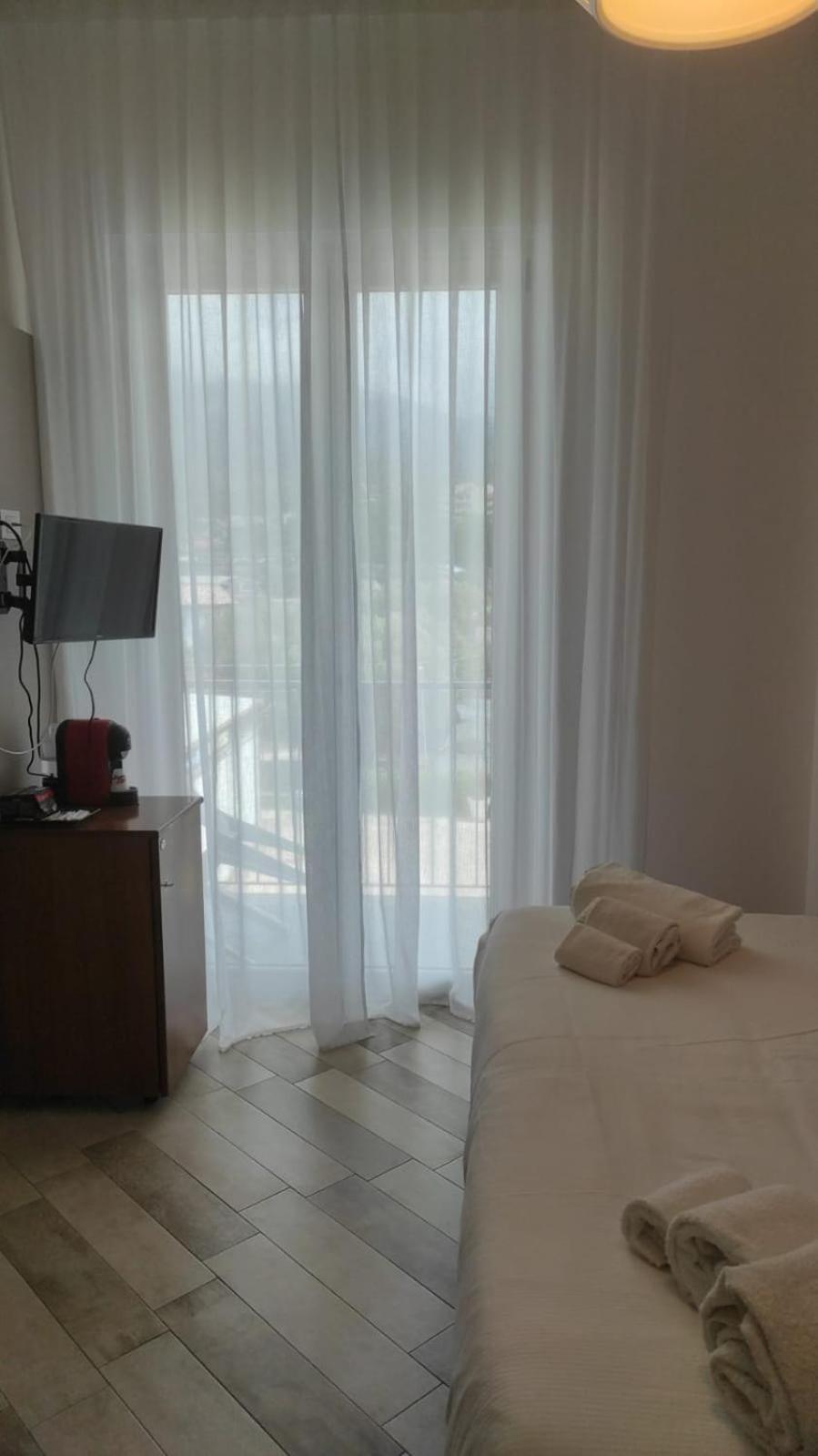 La Perla Del Tirreno Guest House Sapri Exterior photo